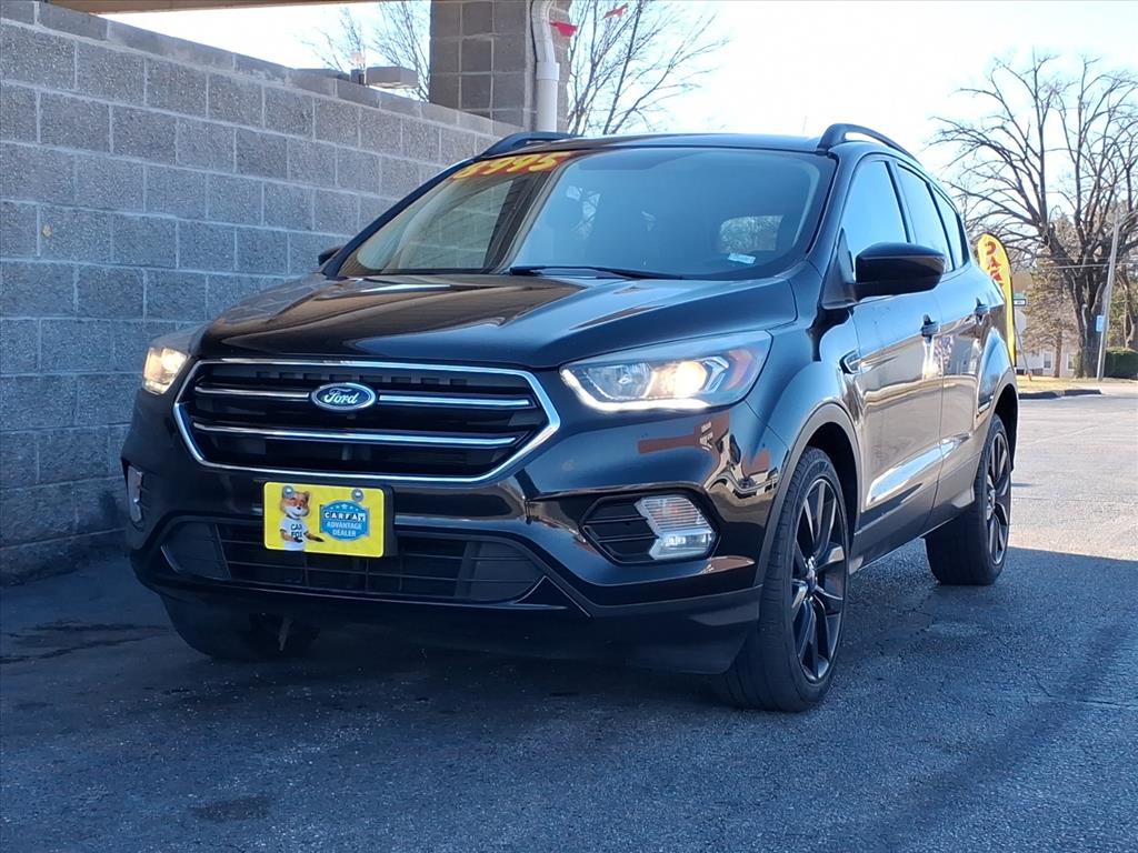 2019 Ford Escape SE - main photo