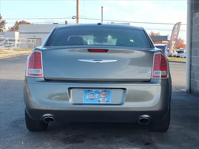 2012 Chrysler 300 S V6