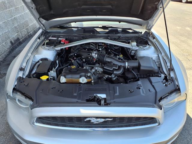 2014 Ford Mustang V6