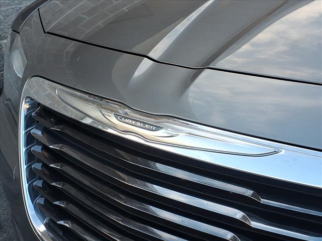 2012 Chrysler 300 S V6