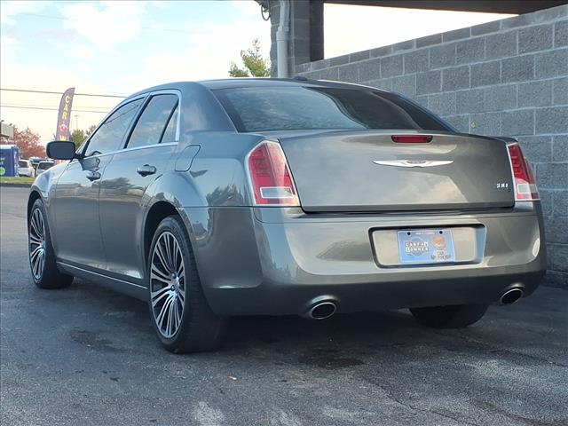 2012 Chrysler 300 S V6