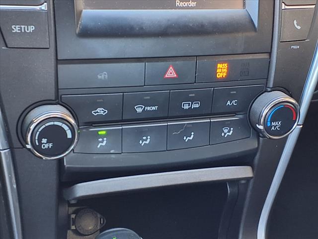 2016 Toyota Camry SE