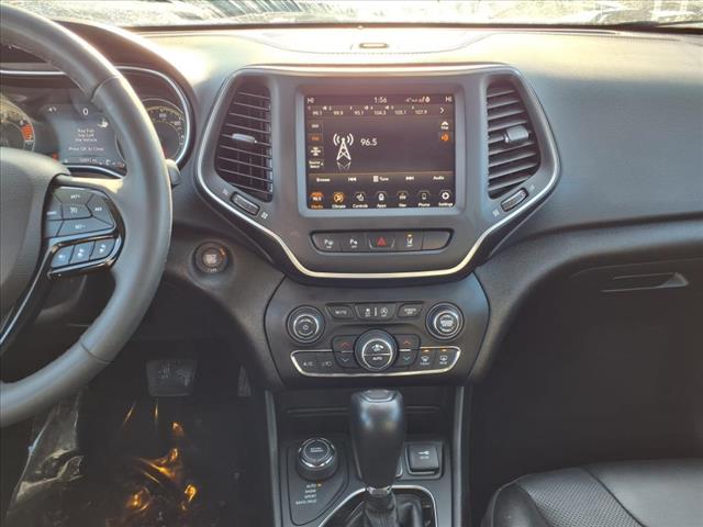 2023 Jeep Cherokee Altitude Lux