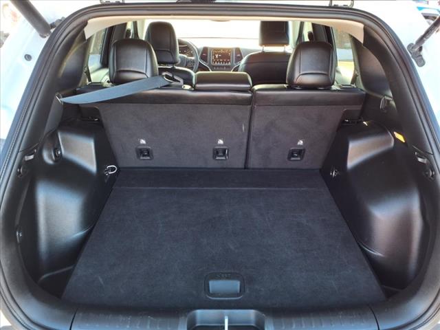2023 Jeep Cherokee Altitude Lux