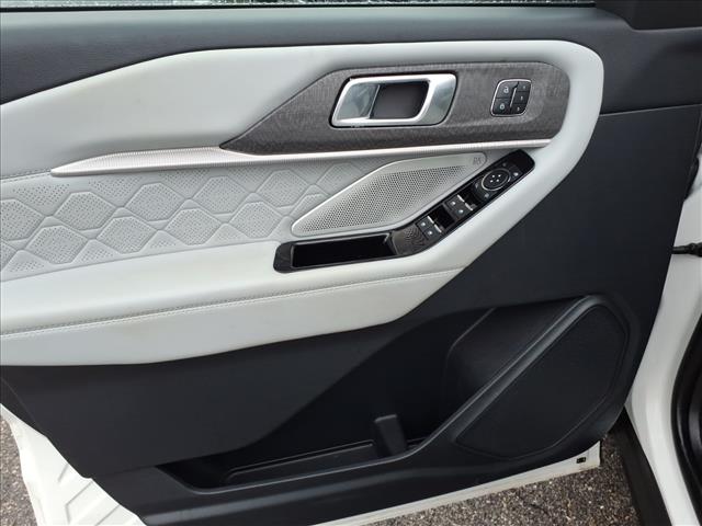 2025 Ford Explorer Platinum - Photo 10