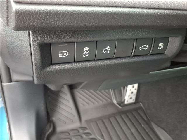 2026 Toyota Camry SE - Photo 10
