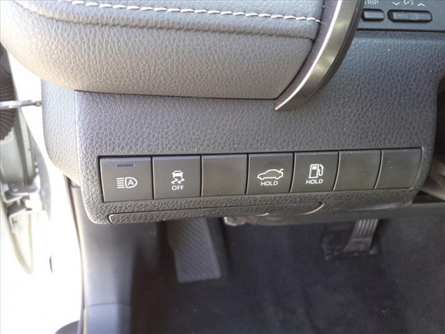 2021 Toyota Camry SE - Photo 10