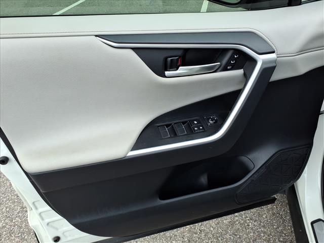 2021 Toyota RAV4 Hybrid Limited - Photo 10