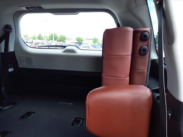 2017 Lexus LX 570 Base - Photo 10