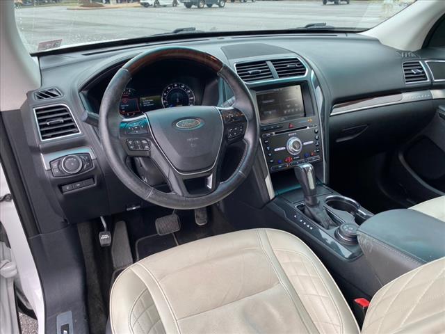 2016 Ford Explorer Platinum - Photo 11