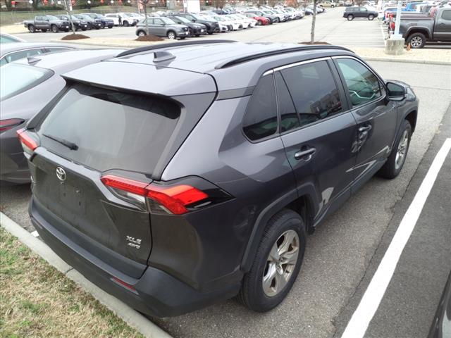 2021 Toyota RAV4 XLE - Photo 11