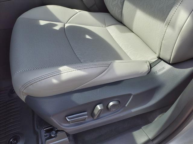 2025 Toyota Tacoma Limited - Photo 11