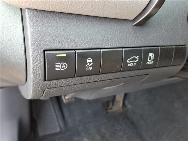 2024 Toyota Camry LE - Photo 11