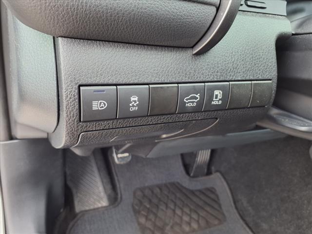 2024 Toyota Camry SE - Photo 11
