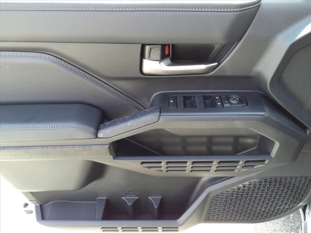 2025 Toyota Tacoma Limited HV - Photo 12