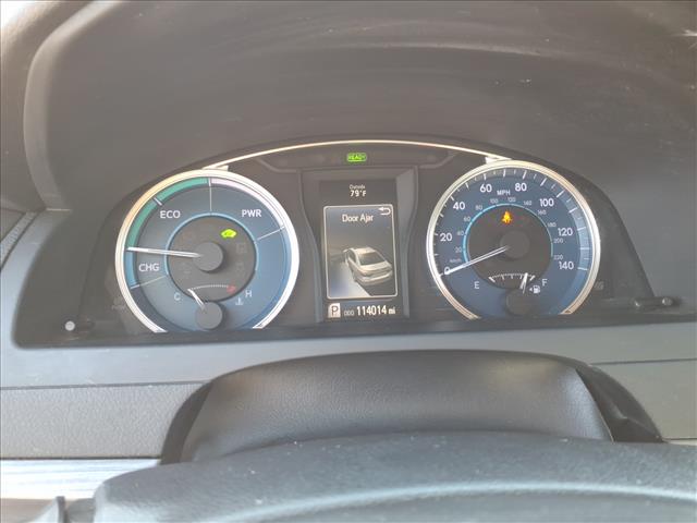 2016 Toyota Camry Hybrid LE - Photo 12