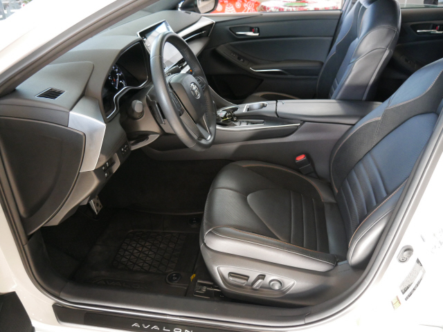 2021 Toyota Avalon XSE Nightshade - Photo 12