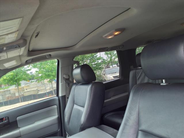 2014 Toyota Sequoia SR5 - Photo 12