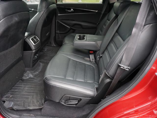 2016 Kia Sorento SX V6 - Photo 12