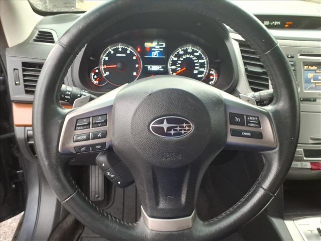 2014 Subaru Outback 2.5i Limited - Photo 13