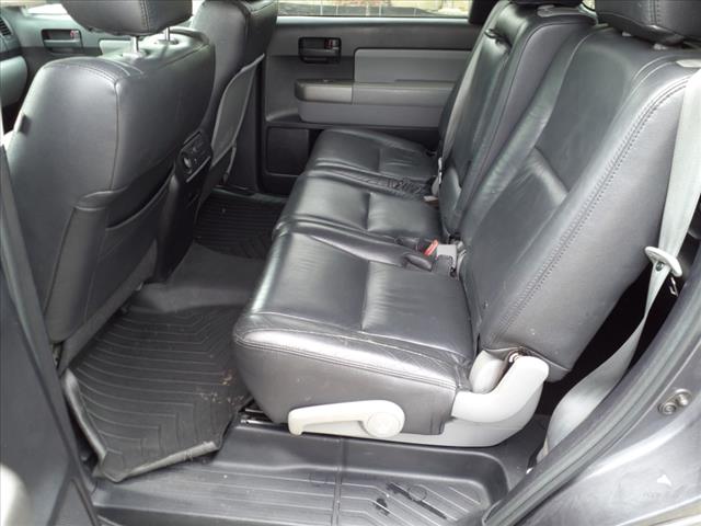 2014 Toyota Sequoia SR5 - Photo 13