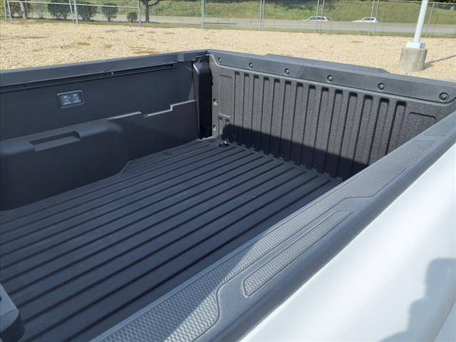 2024 Toyota Tacoma SR5 - Photo 14