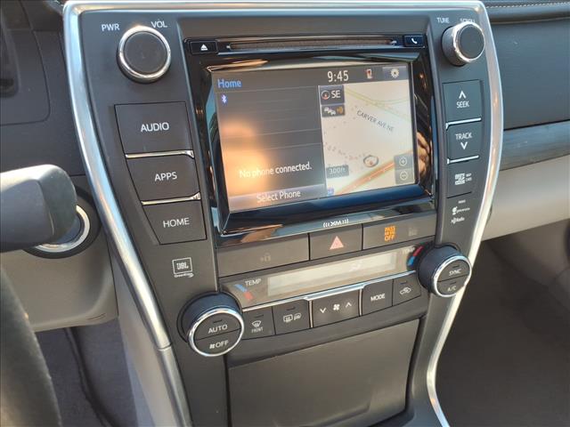 2016 Toyota Camry Hybrid LE - Photo 14