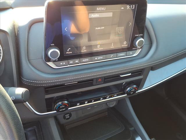 2024 Nissan Rogue SV - Photo 14