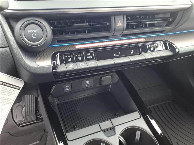 2026 Toyota Prius Limited - Photo 14