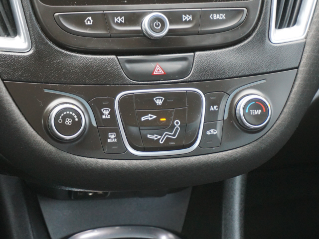 2018 Chevrolet Malibu LT - Photo 15