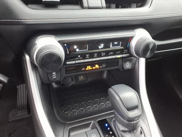 2024 Toyota RAV4 LE - Photo 15