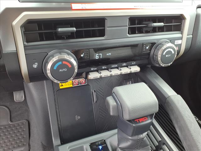 2025 Toyota Tacoma TRD Off-Road - Photo 15