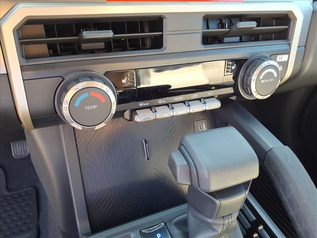 2025 Toyota Tacoma SR5 - Photo 15