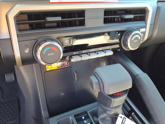 2025 Toyota Tacoma TRD Off-Road - Photo 15