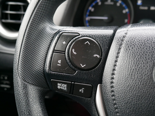 2017 Toyota RAV4 LE - Photo 15