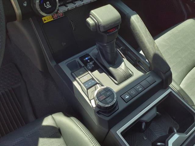 2025 Toyota Tacoma TRD Off-Road - Photo 16
