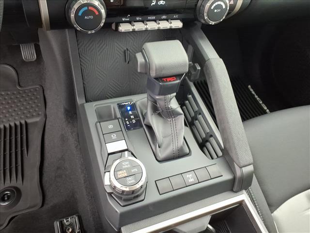 2025 Toyota Tacoma TRD Off-Road - Photo 16