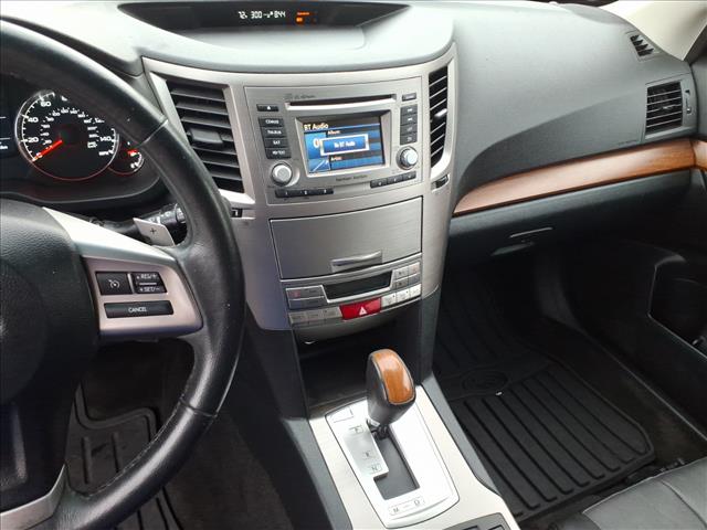 2014 Subaru Outback 2.5i Limited - Photo 16