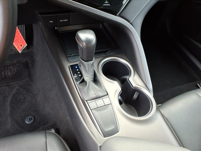 2024 Toyota Camry SE - Photo 16