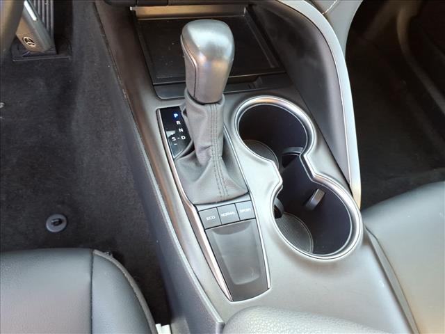 2024 Toyota Camry SE - Photo 16