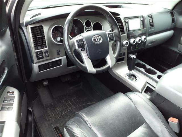 2014 Toyota Sequoia SR5 - Photo 16