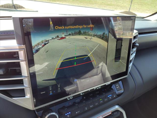 2025 Toyota Tundra Platinum - Photo 16