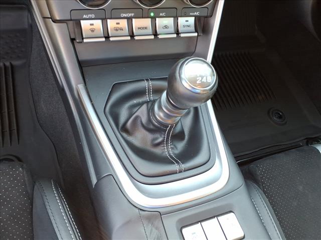 2024 Toyota GR86 Premium - Photo 16