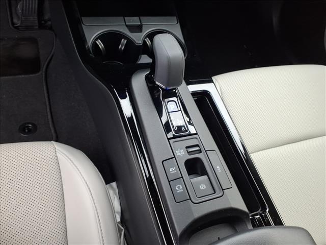 2024 Toyota Prius XLE - Photo 16
