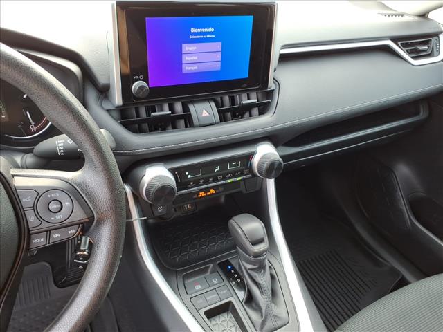2023 Toyota RAV4 LE - Photo 17