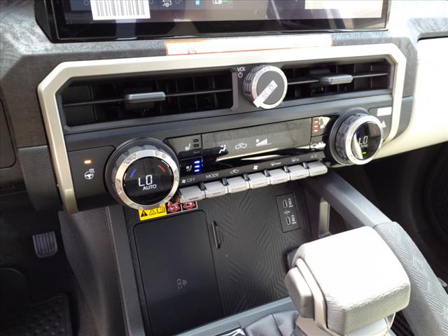 2025 Toyota Tacoma Limited - Photo 17