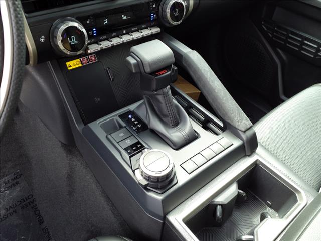 2025 Toyota Tacoma TRD Sport - Photo 17