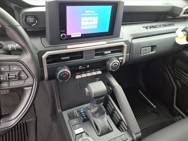 2025 Toyota Tacoma SR - Photo 17