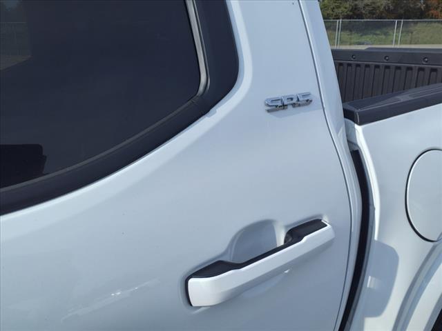 2024 Toyota Tacoma SR5 - Photo 17