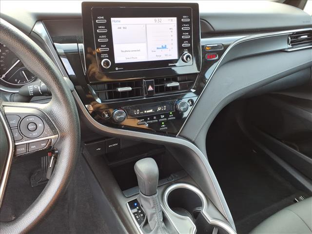 2024 Toyota Camry LE - Photo 17